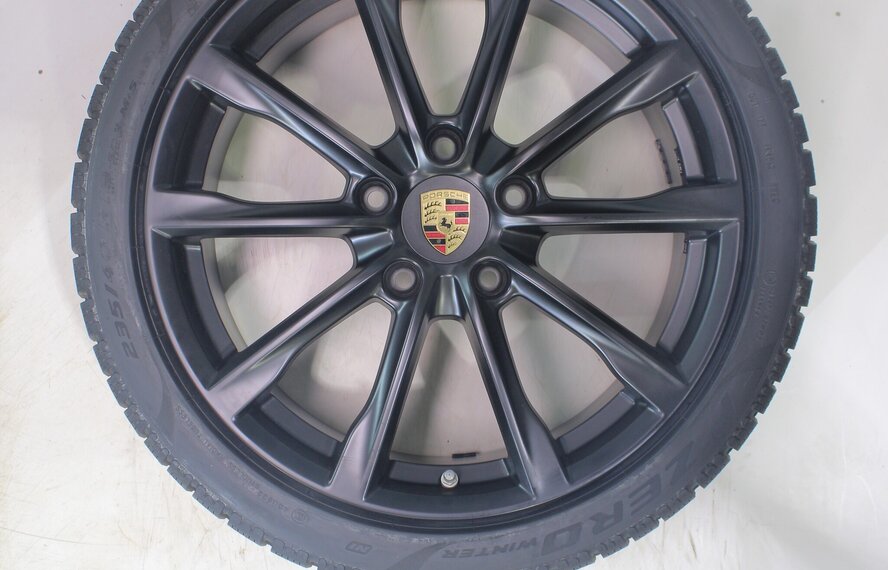 Porsche Porsche 982 Boxster / Cayman 19 inch velgen Pirelli Winterbanden Nieuw Origineel