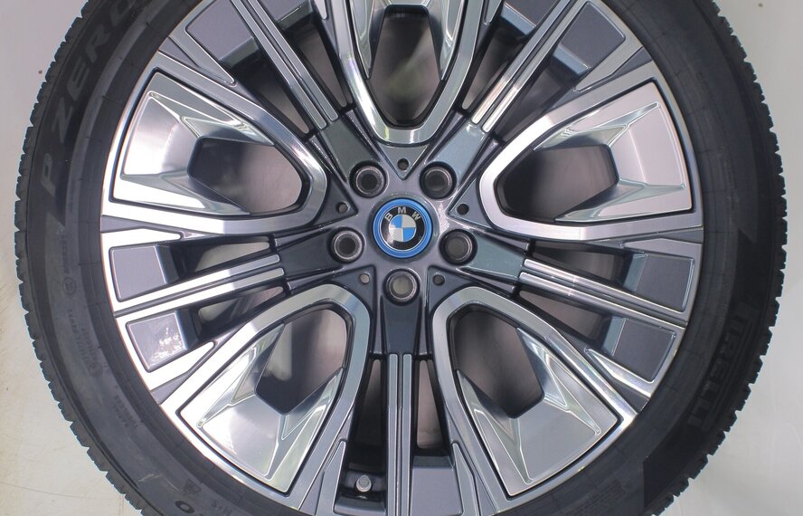 BMW BMW 7 serie G70 X3 G45 906 20 inch velgen Pirelli Winterbanden Origineel
