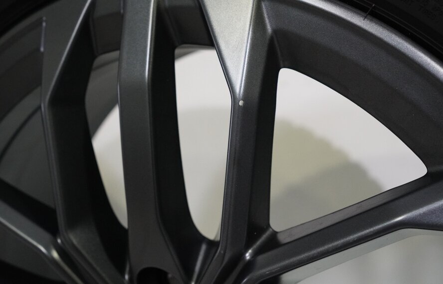 BMW BMW X1 iX1 U11 BEV X2 iX2 U10 879 18 inch velgen Bridgestone Winterbanden Nieuw Origineel