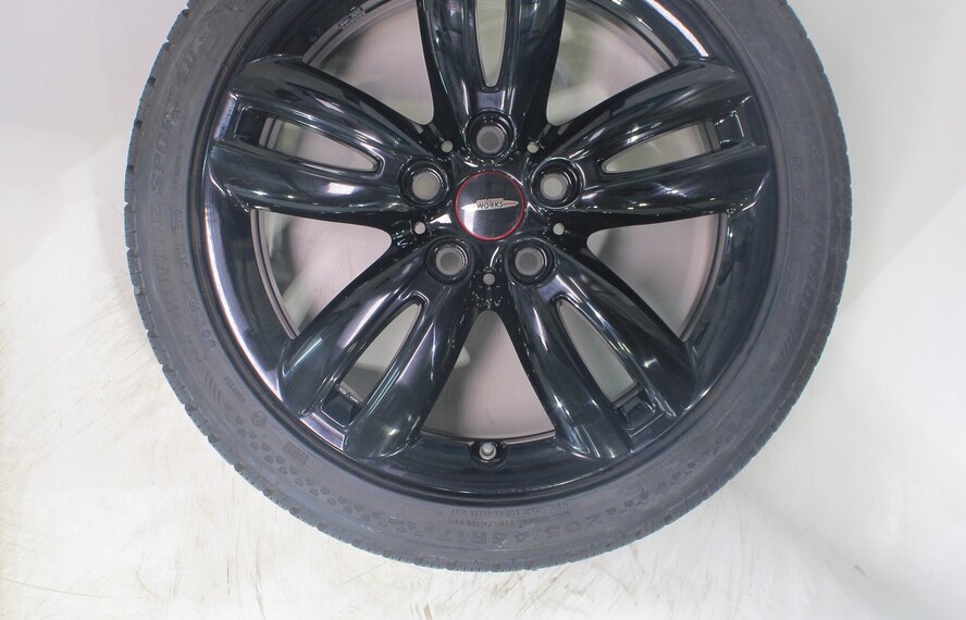 Mini Mini Cooper / S / One / Cabrio F55 F56 F57 JCW501 17 inch velgen Dunlop Runflat Winterbanden Origineel