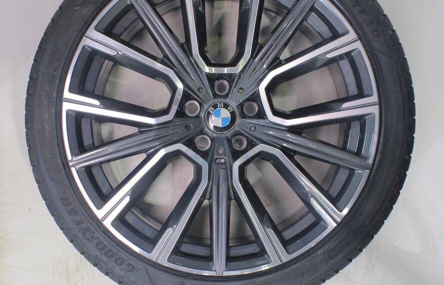 BMW BMW 6 GT G32 7 serie G11 G12 817M 20 inch velgen Goodyear Winterbanden Origineel
