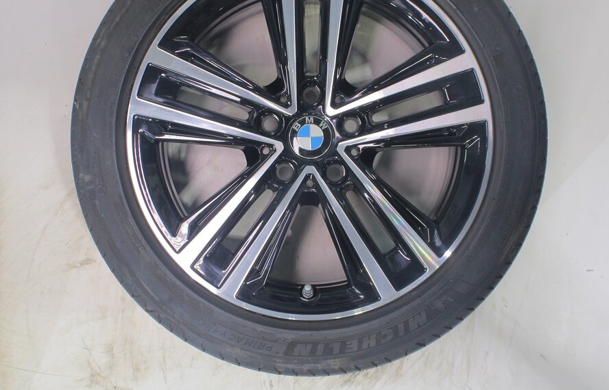 BMW BMW 1 2 serie F40 F44 2 serie Gran Coupe 548 17 inch velgen Michelin Zomerbanden Origineel