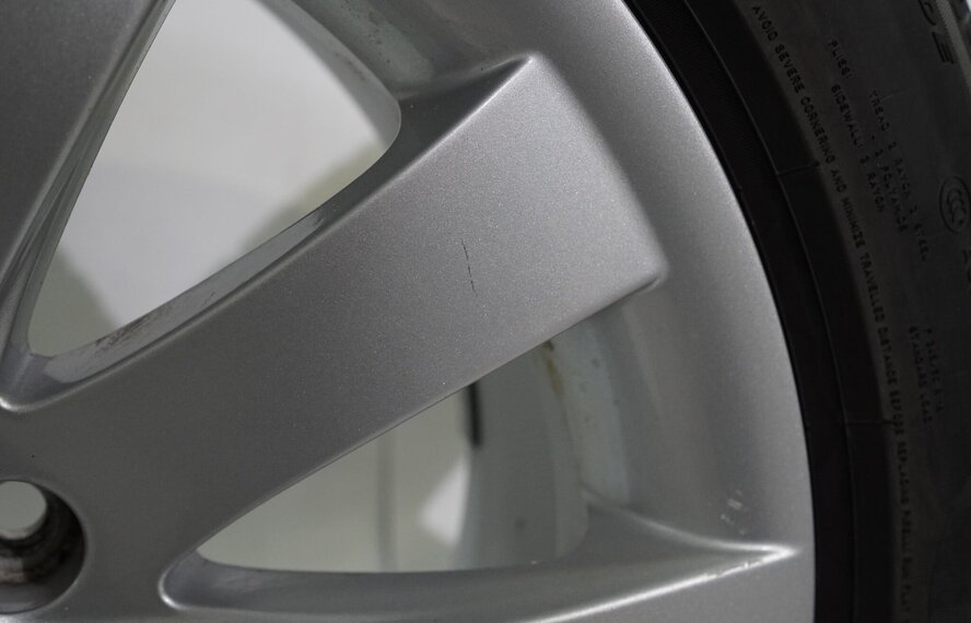 BMW BMW 5 serie 7 serie F01 F02 F07 250 18 inch velgen Pirelli Runflat Winterbanden Nieuw Origineel