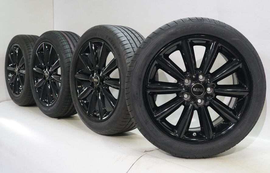 Mini Mini Clubman F54 518 17 inch velgen Goodyear Zomerbanden Nieuw Origineel