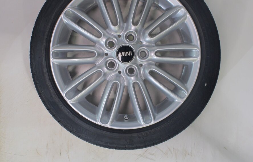 Mini Cooper / S / One / Cabrio F55 F56 F57 500 17 inch velgen Pirelli Runflat Zomerbanden Origineel