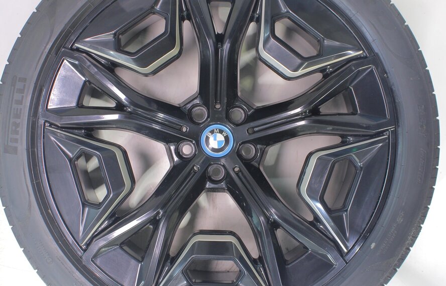 BMW BMW iX i20 1020 22 inch velgen Pirelli Zomerbanden Origineel