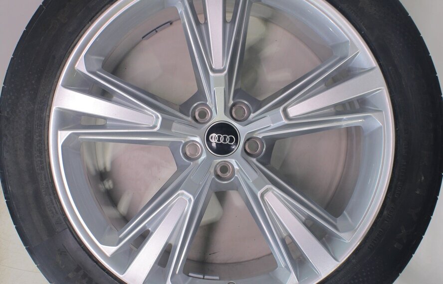 Audi Audi Q8 4M 21 inch velgen Continental Zomerbanden Nieuw Origineel