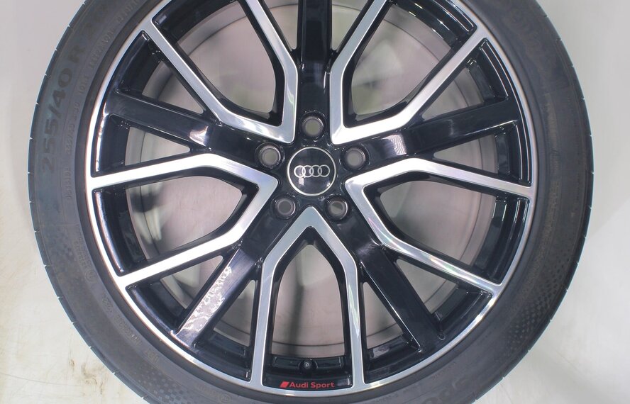 Audi A6 C8 vanaf 2018 20 inch velgen Continental Zomerbanden Origineel