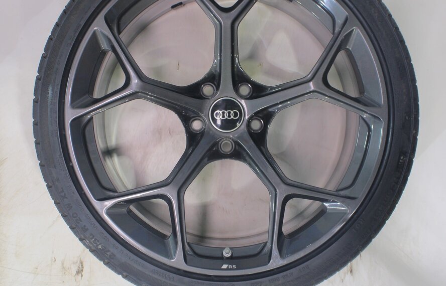Audi Audi RS4 RS5 B9 20 inch velgen Continental Winterbanden Origineel