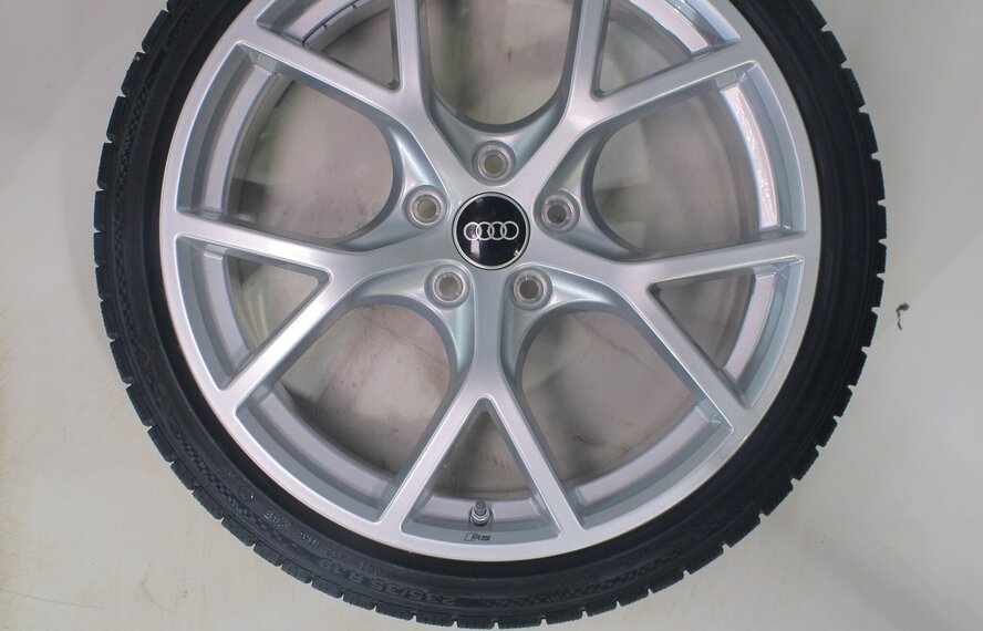 Audi Audi RS3 8Y 19 inch velgen Continental Winterbanden Nieuw Origineel