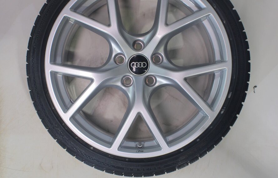 Audi Audi RS3 8Y 19 inch velgen Continental Winterbanden Nieuw Origineel