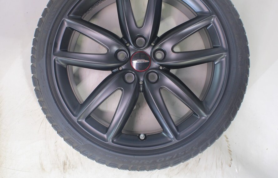 Mini Mini Clubman F54 JCW815 18 inch velgen Pirelli Runflat Winterbanden Origineel