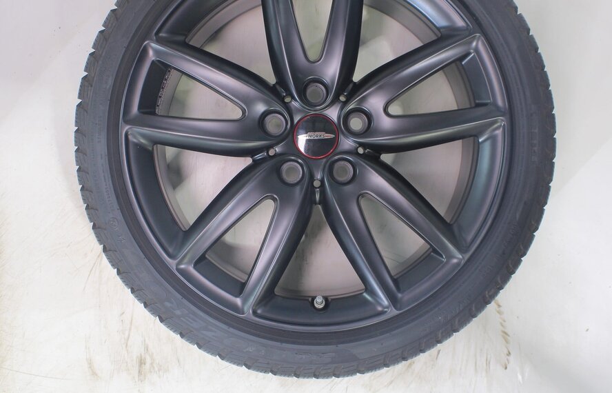 Mini Mini Clubman F54 JCW815 18 inch velgen Pirelli Runflat Winterbanden Origineel