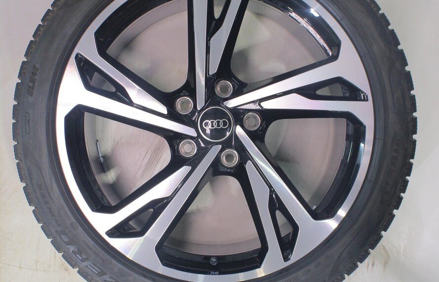 Audi Audi e-tron GT 20 inch velgen Pirelli Winterbanden Origineel
