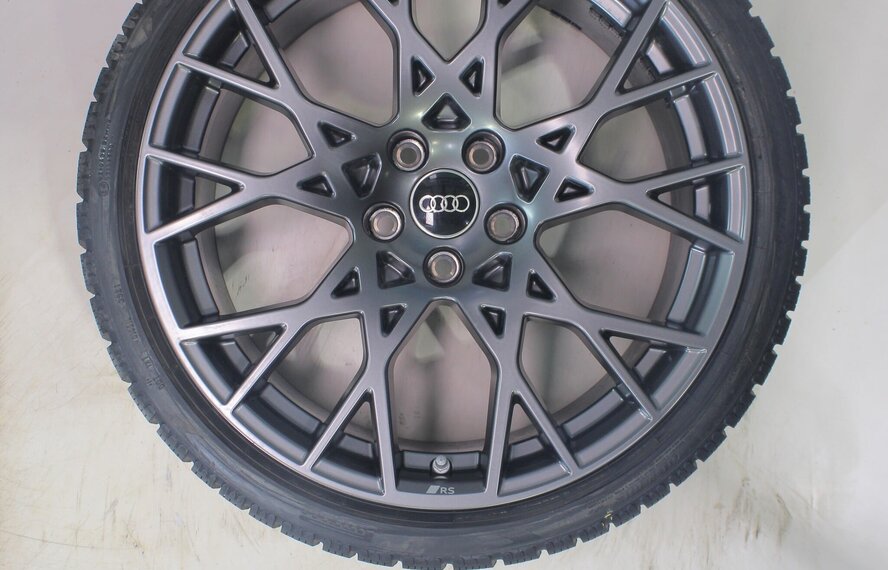 Audi Audi RS3 8Y 19 inch velgen Pirelli Winterbanden Nieuw Origineel