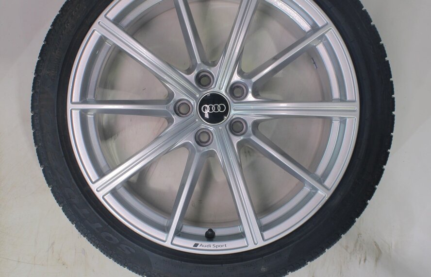 Audi Audi RS4 RS5 B9 RS 19 inch velgen Pirelli Winterbanden Origineel
