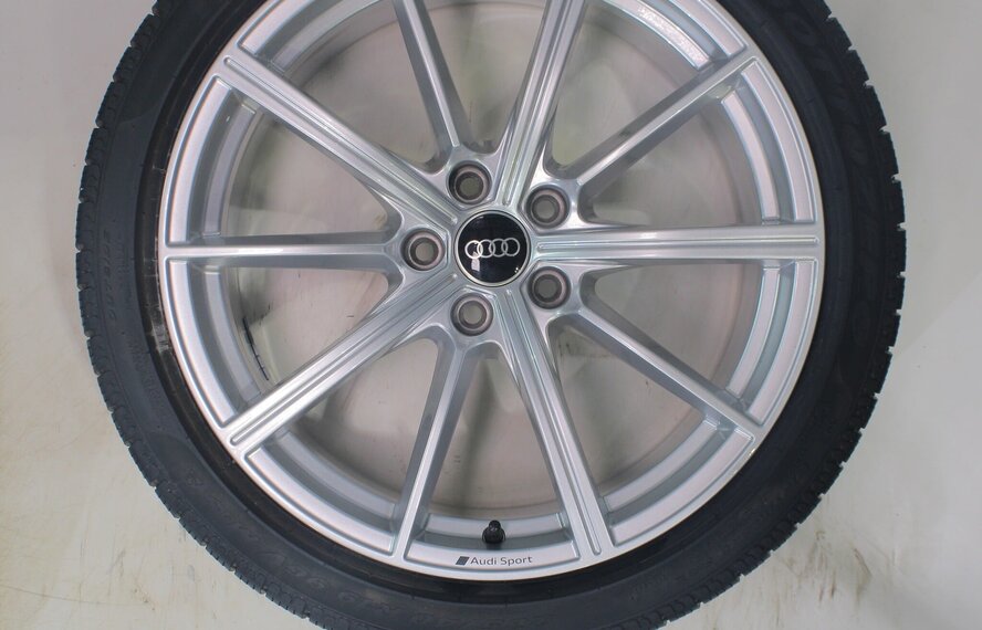 Audi Audi RS4 RS5 B9 RS 19 inch velgen Pirelli Winterbanden Origineel
