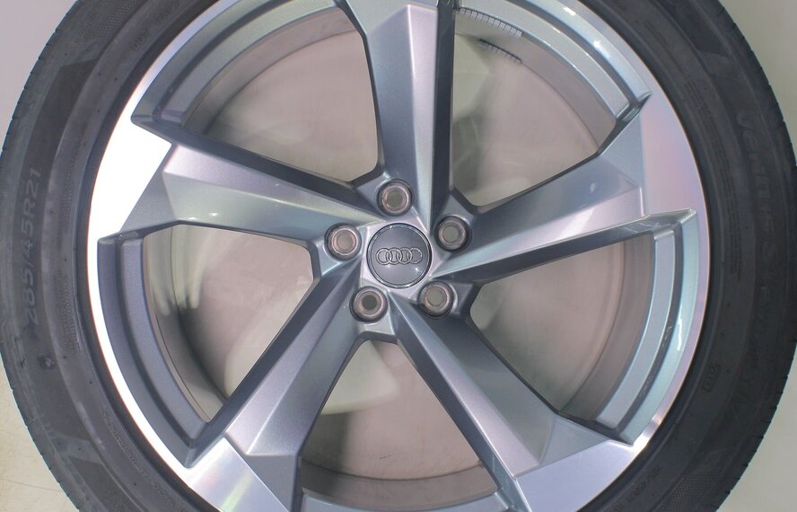 Audi Audi Q8 4M 21 inch velgen Hankook Zomerbanden Origineel
