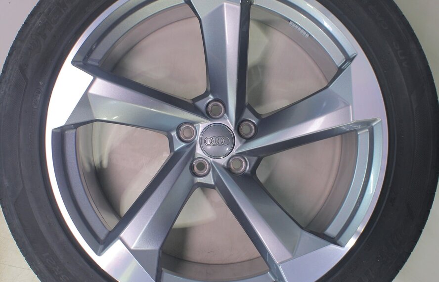 Audi Audi Q8 4M 21 inch velgen Hankook Zomerbanden Origineel