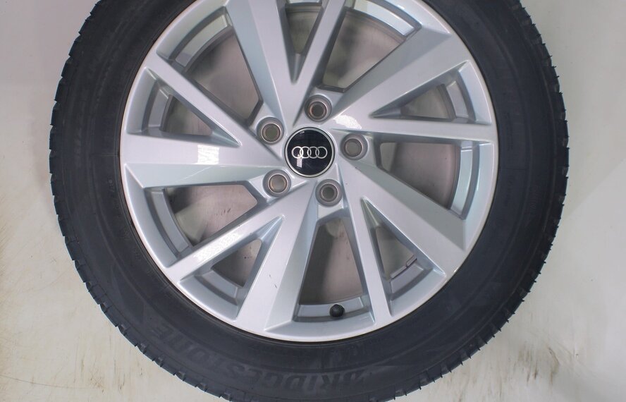 Audi Audi Q2 SQ2 81A 17 inch velgen Bridgestone Winterbanden Origineel