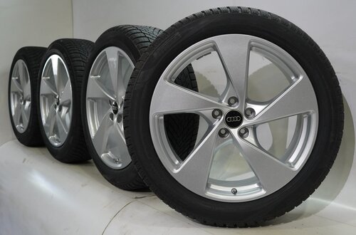 Audi Audi Q5 8MA 20 inch velgen Pirelli Winterbanden Origineel