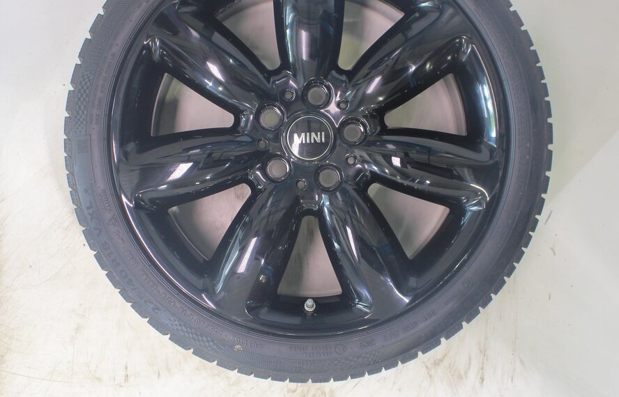 Mini Mini Clubman F54 521 18 inch velgen Continental Runflat Winterbanden Origineel