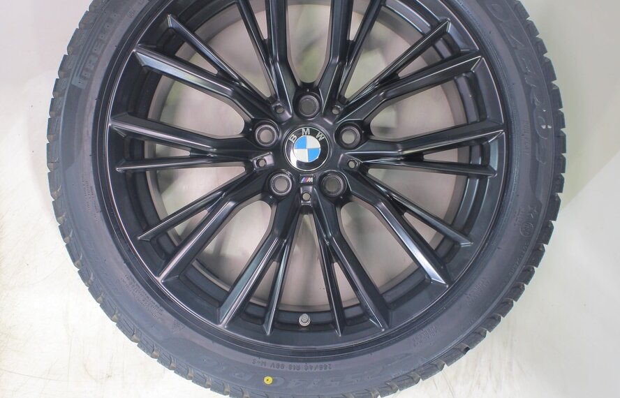 BMW BMW 2 serie 3 serie 4 serie G20 G21 G22 G42 796M 18 inch velgen Pirelli Runflat Winterbanden Nieuw Origineel