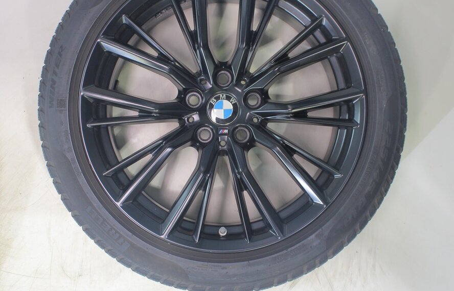 BMW BMW 2 serie 3 serie 4 serie G20 G21 G22 G42 796M 18 inch velgen Pirelli Runflat Winterbanden Nieuw Origineel