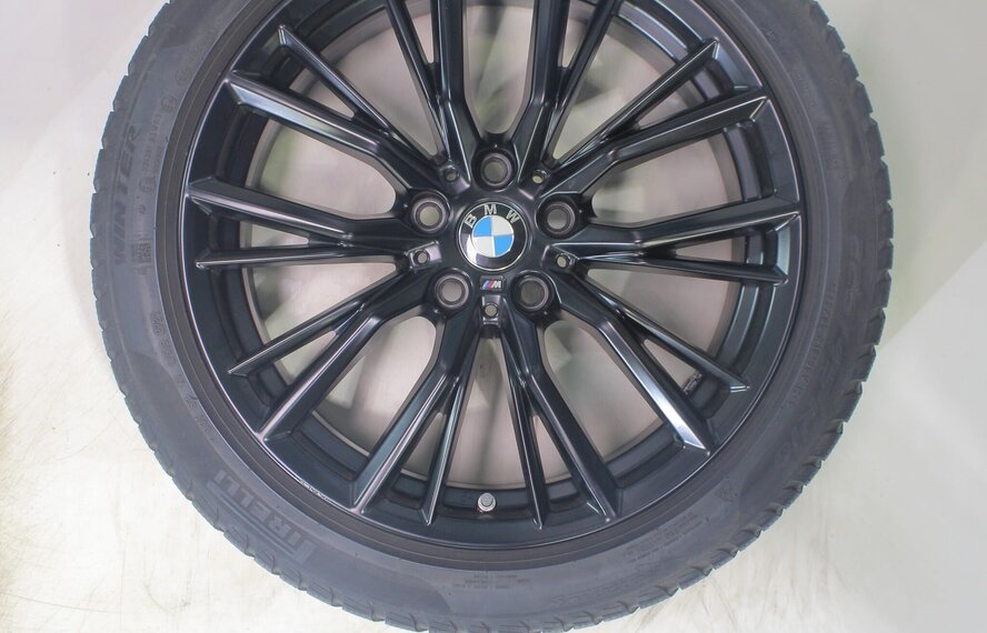 BMW BMW 2 serie 3 serie 4 serie G20 G21 G22 G42 796M 18 inch velgen Pirelli Runflat Winterbanden Nieuw Origineel