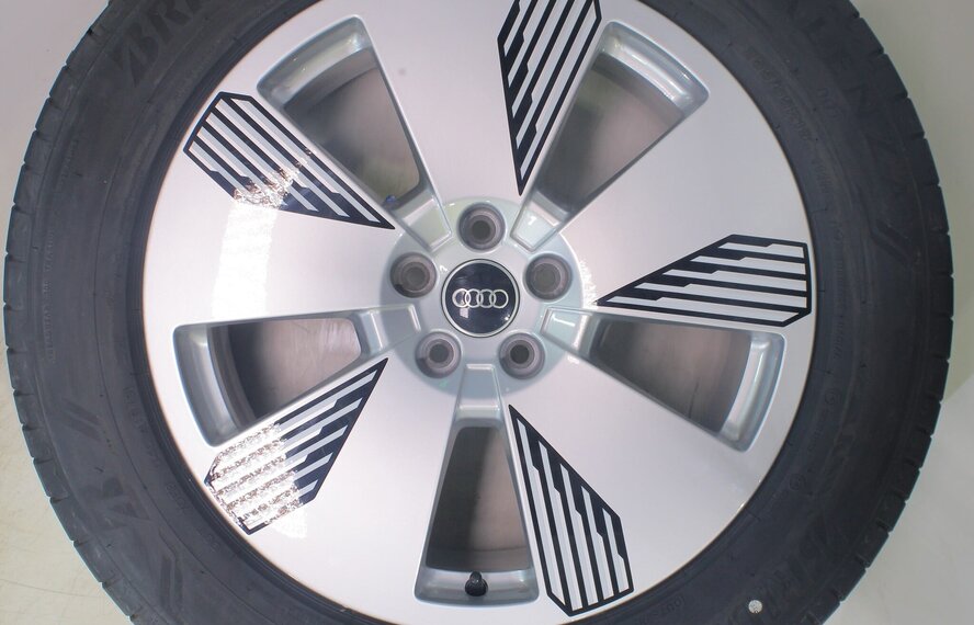Audi Audi e-tron GE Q8 e-tron 19 inch velgen Bridgestone Zomerbanden Origineel