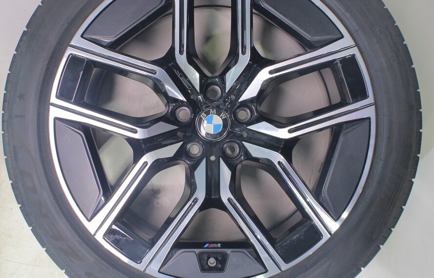 BMW BMW 7 serie G70 X3 G45 907M 20 inch velgen Pirelli Zomerbanden Origineel