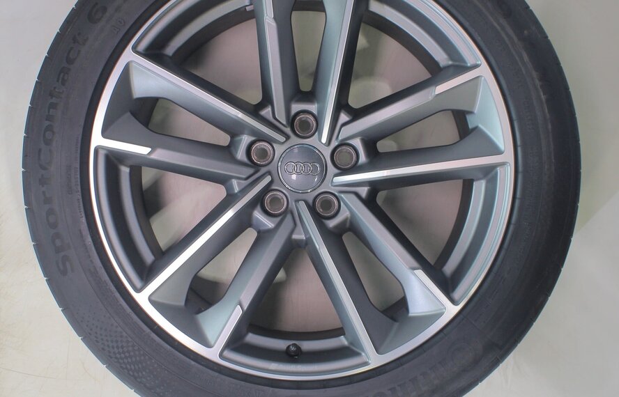 Audi Audi Q3 SQ3 F3B 19 inch velgen Continental Zomerbanden Origineel