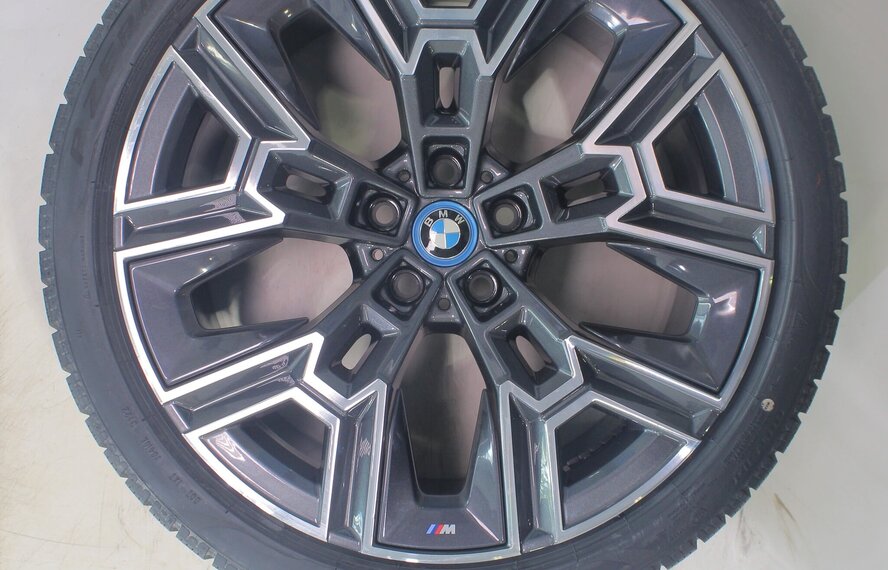 BMW BMW 5 serie i5 G60 G61 939M 20 inch velgen Pirelli Winterbanden Nieuw Origineel