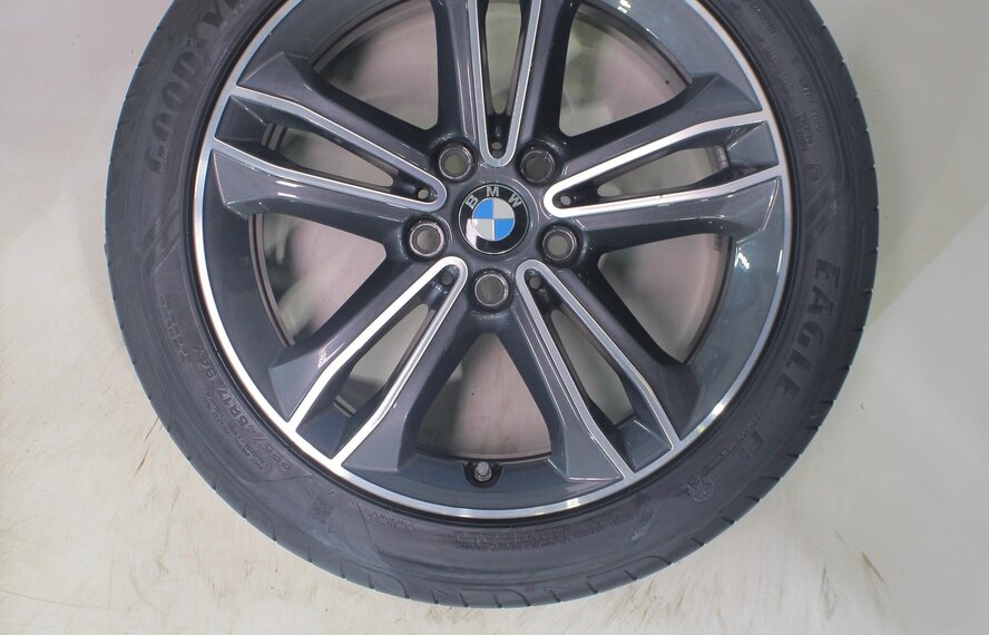 BMW BMW 1 2 serie F40 F44 2 serie Gran Coupe 549 17 inch velgen Goodyear Zomerbanden Origineel