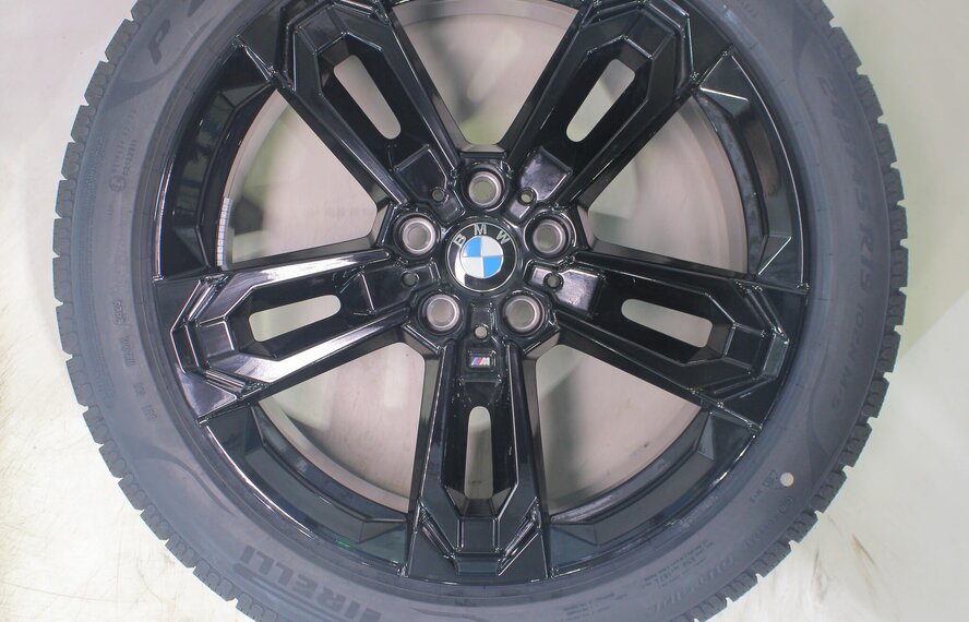 BMW BMW X1 iX1 U11 BEV X2 iX2 U10 871M 19 inch velgen Pirelli Winterbanden Nieuw Origineel