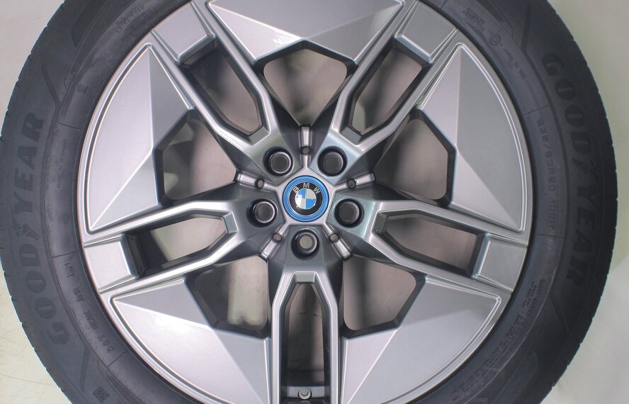 BMW BMW iX i20 1002 20 inch velgen Goodyear Winterbanden Nieuw Origineel
