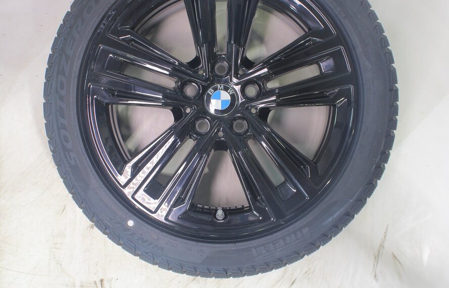 BMW BMW 1 2 serie F40 F44 2 serie Gran Coupe 548 17 inch velgen Pirelli Runflat Winterbanden Nieuw Origineel