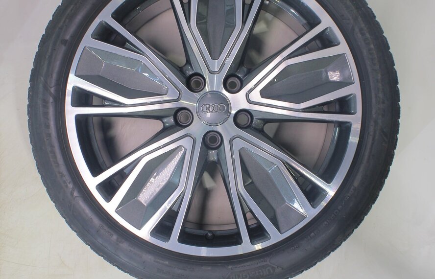 Audi Audi A5 S5 B10 19 inch velgen Goodyear Winterbanden Origineel