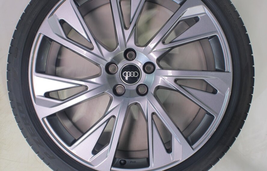 Audi Audi A8 4N 21 inch velgen Pirelli Zomerbanden Origineel