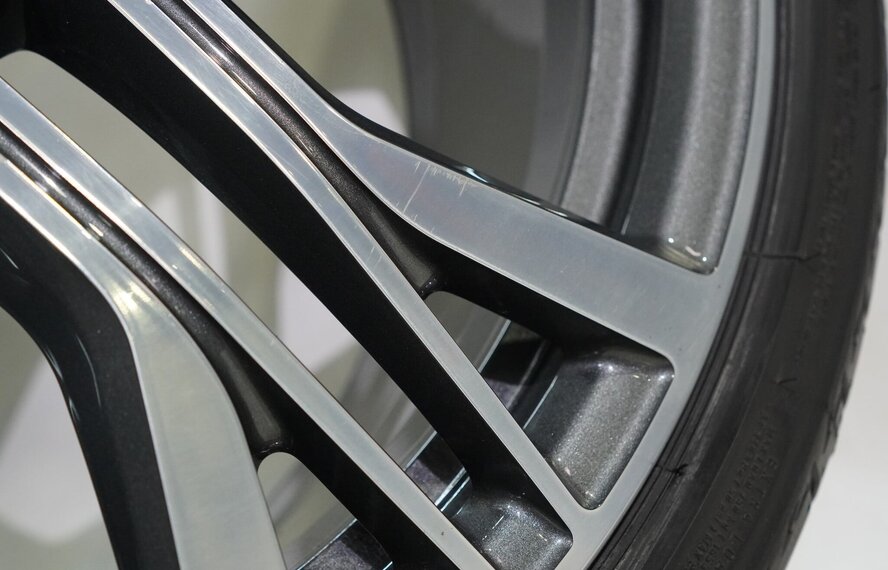 Audi Audi A6 A7 4K C8 21 inch velgen Bridgestone Zomerbanden Nieuw Origineel