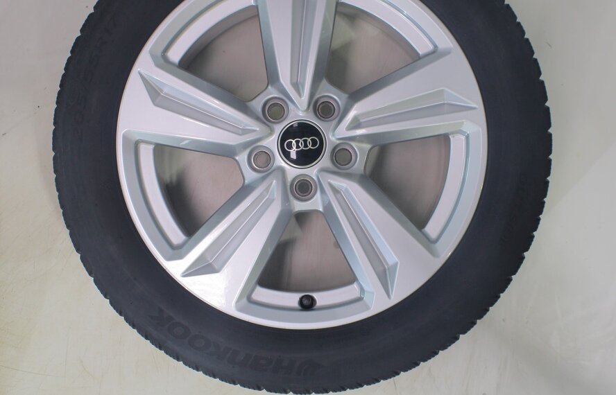 Audi Audi A3 S3 8Y 8V 17 inch velgen Hankook Winterbanden Origineel