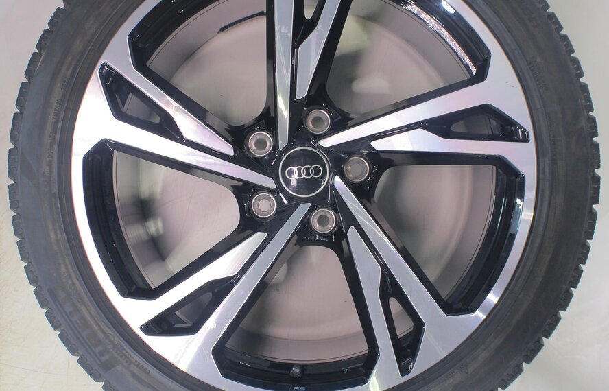 Audi Audi e-tron GT 20 inch velgen Pirelli Winterbanden Origineel