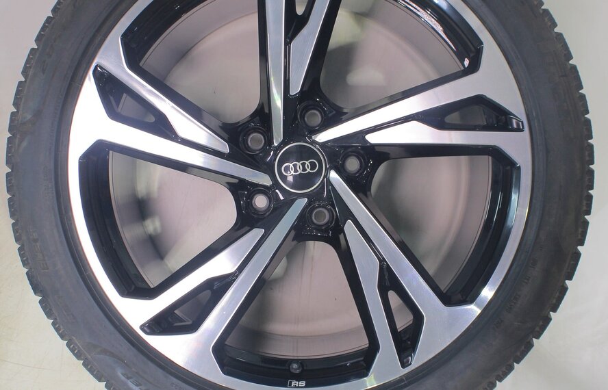 Audi Audi e-tron GT 20 inch velgen Pirelli Winterbanden Origineel