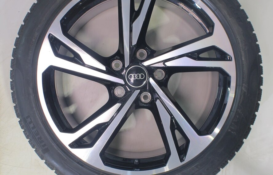 Audi Audi e-tron GT 20 inch velgen Pirelli Winterbanden Origineel