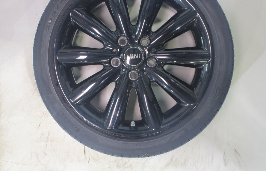Mini Cooper / S / One / Cabrio F55 F56 F57 499 17 inch velgen Pirelli Zomerbanden Origineel