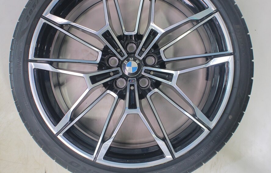 BMW BMW M3 M4 G80 G82 825M 19 & 20 inch velgen Pirelli Zomerbanden Origineel
