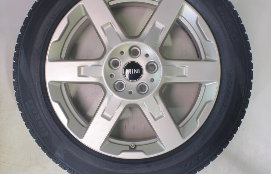 Mini U25 Countryman 944 18 inch velgen Pirelli Winterbanden Nieuw Origineel