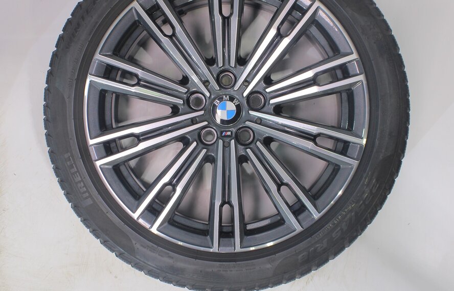 BMW BMW 2 serie 3 serie 4 serie G20 G21 G22 G42 790M 18 inch velgen Pirelli Runflat Winterbanden Nieuw Origineel