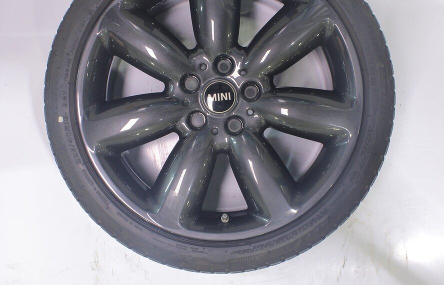 Mini Clubman F54 521 18 inch velgen Bridgestone Runflat Winterbanden Origineel