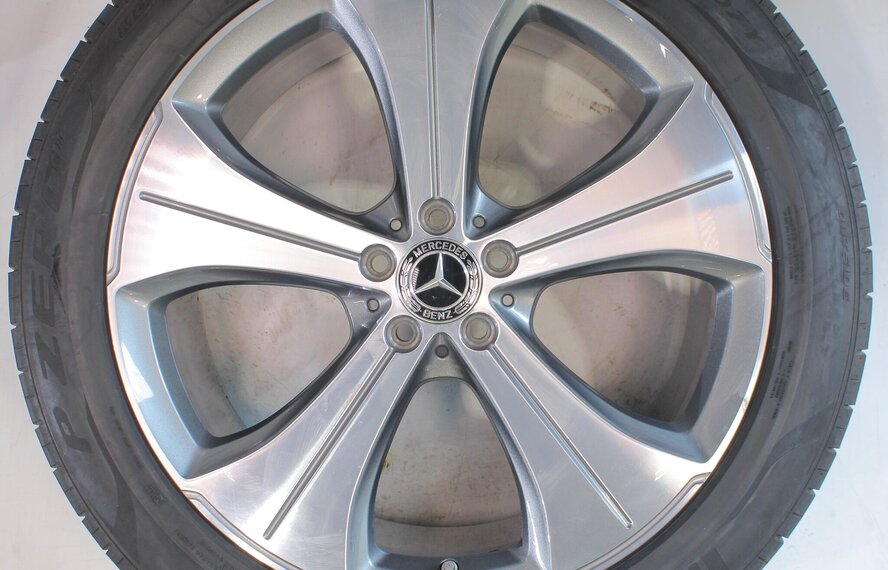 Mercedes Mercedes GLS X167 21 inch velgen Pirelli Zomerbanden Origineel